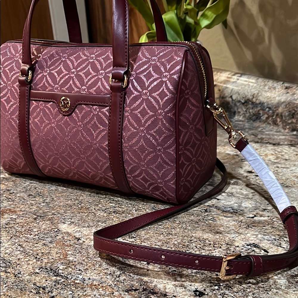 MICHAEL KORS NWT JST TRAVEL MEDIUM SATCHEL SHOULDER CROSSBODY BAG MK OXBLOOD - Picture 2 of 8